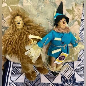 Fun collectable The Wizard of Oz dolls NWT
